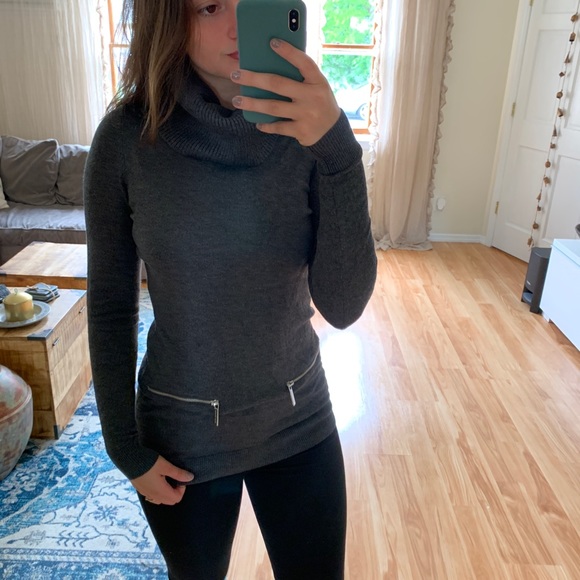 MICHAEL Michael Kors Sweaters - Like New Michael Kors Sweater